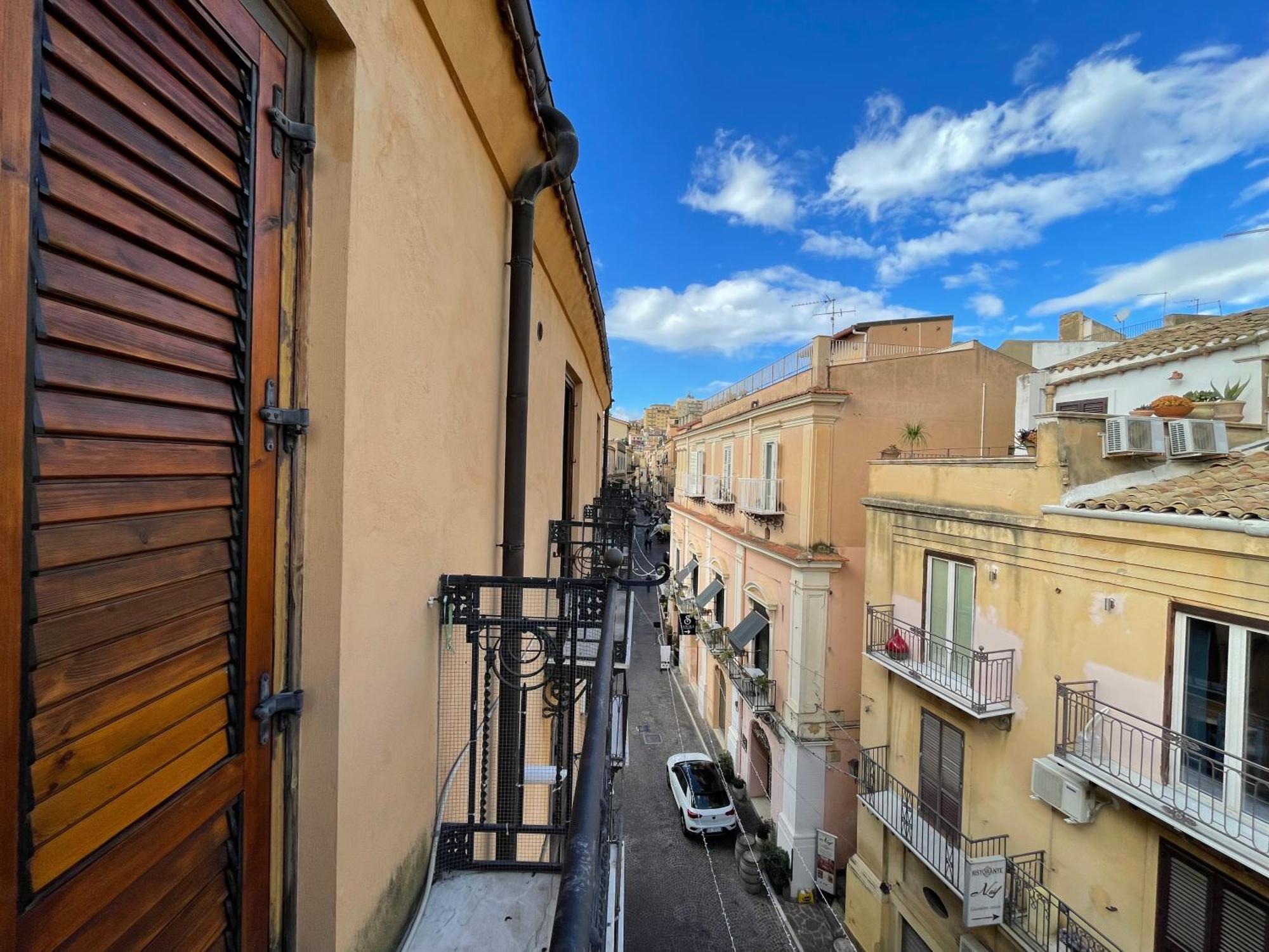 2 Apartments - Akragas Home 1 & 2 On Via Atenea City Center With View Agrigento Exterior foto